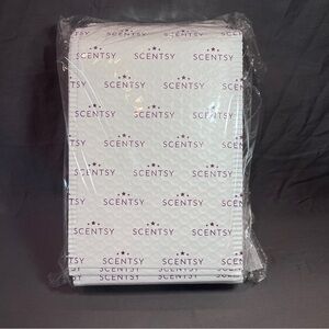 New Scentsy Bubble Mailer pkg of 25